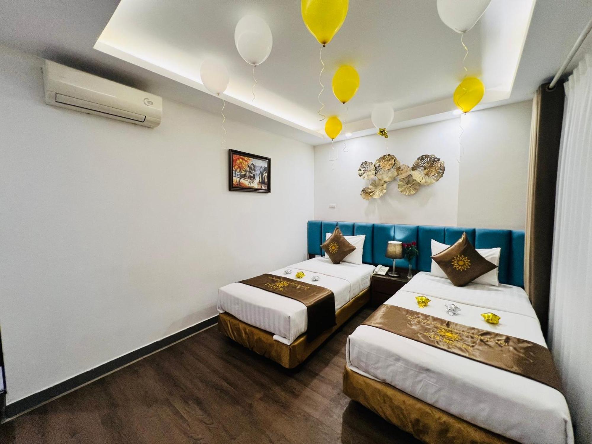 Khach San 239 Hotel Hanoi Exterior photo
