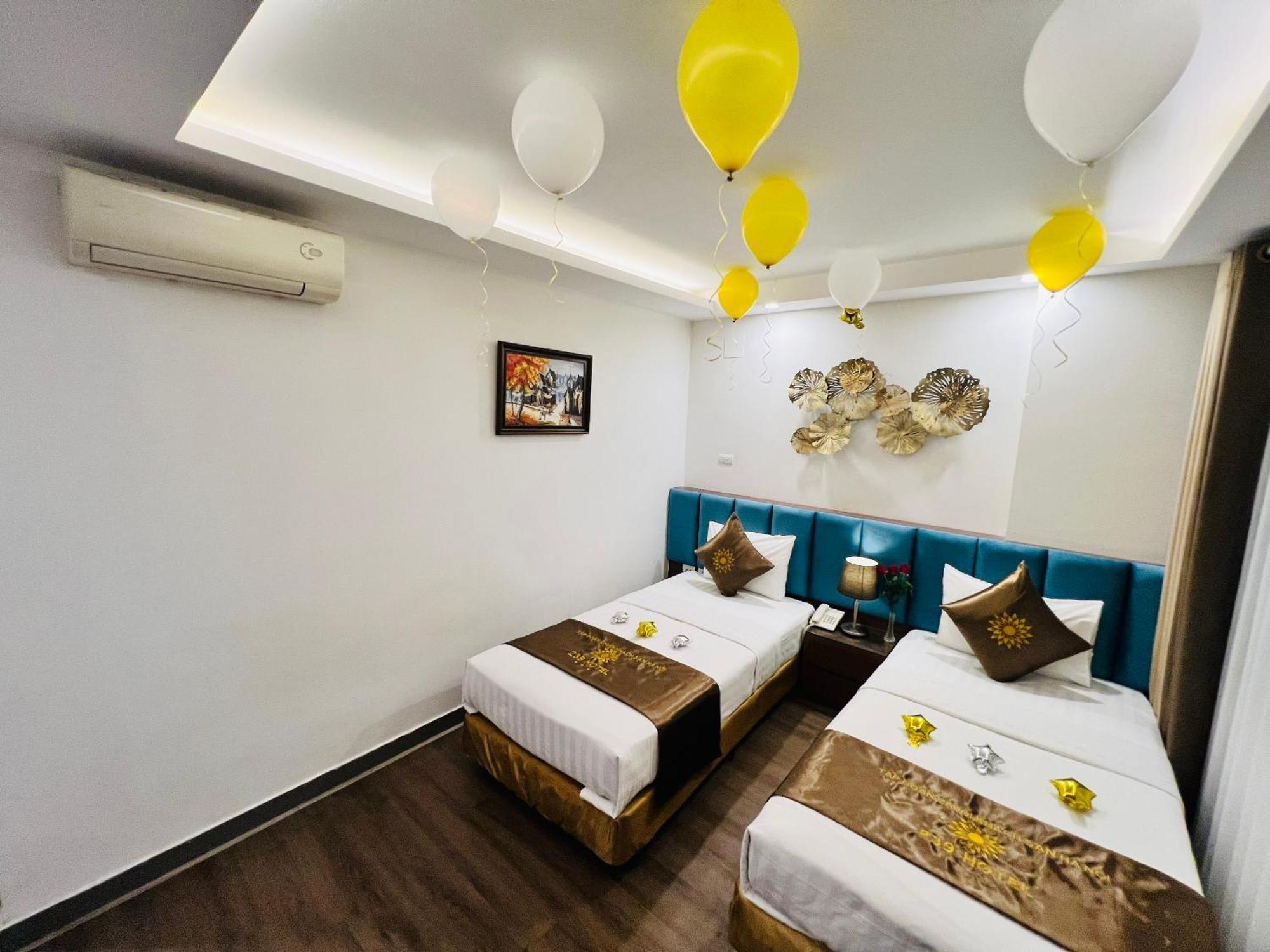Khach San 239 Hotel Hanoi Exterior photo
