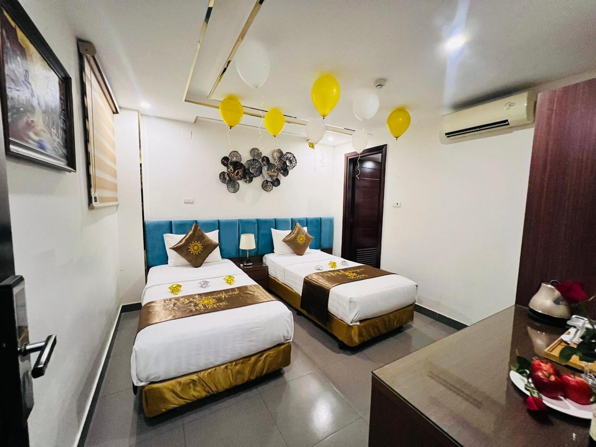 Khach San 239 Hotel Hanoi Exterior photo
