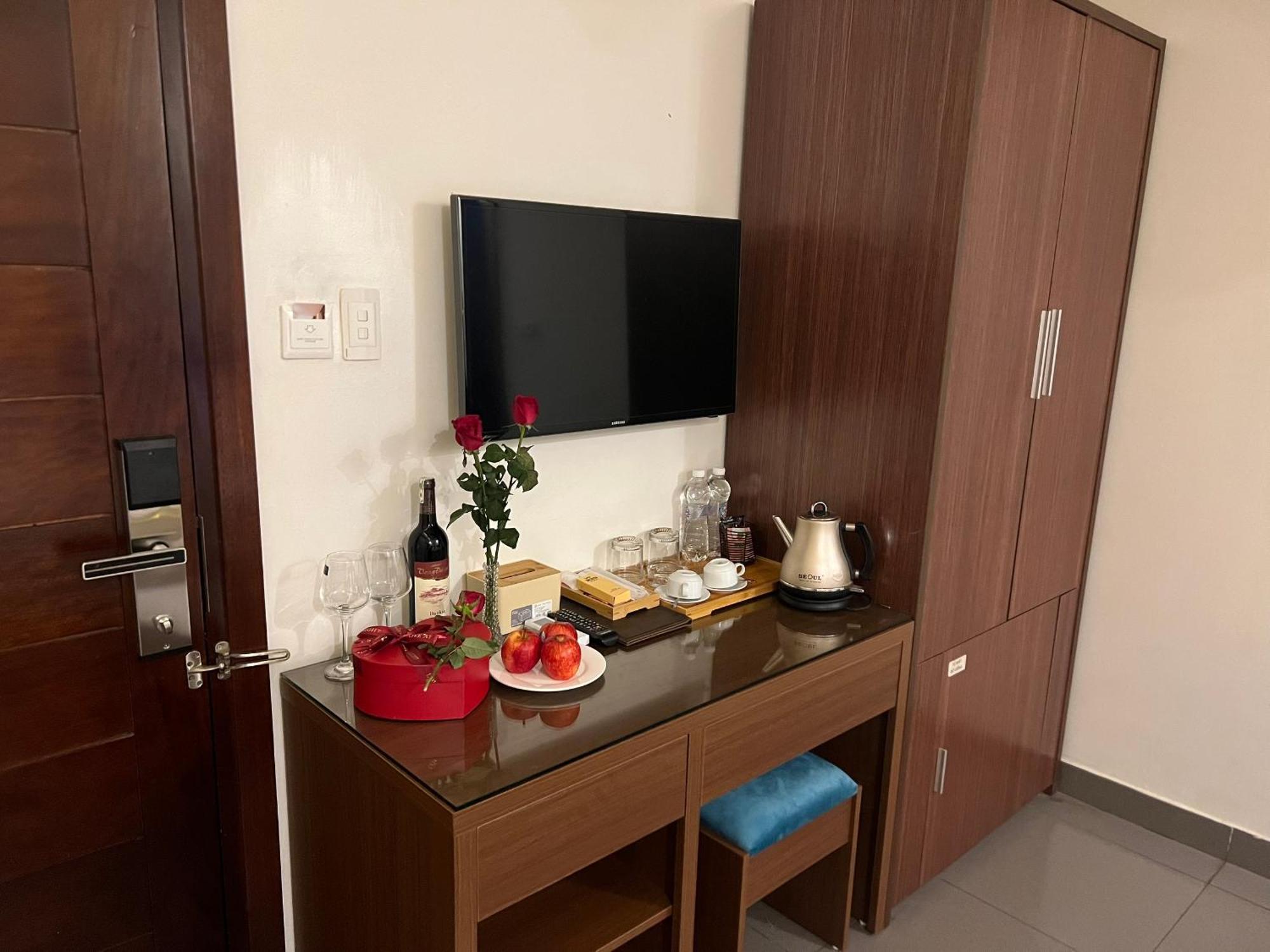 Khach San 239 Hotel Hanoi Exterior photo