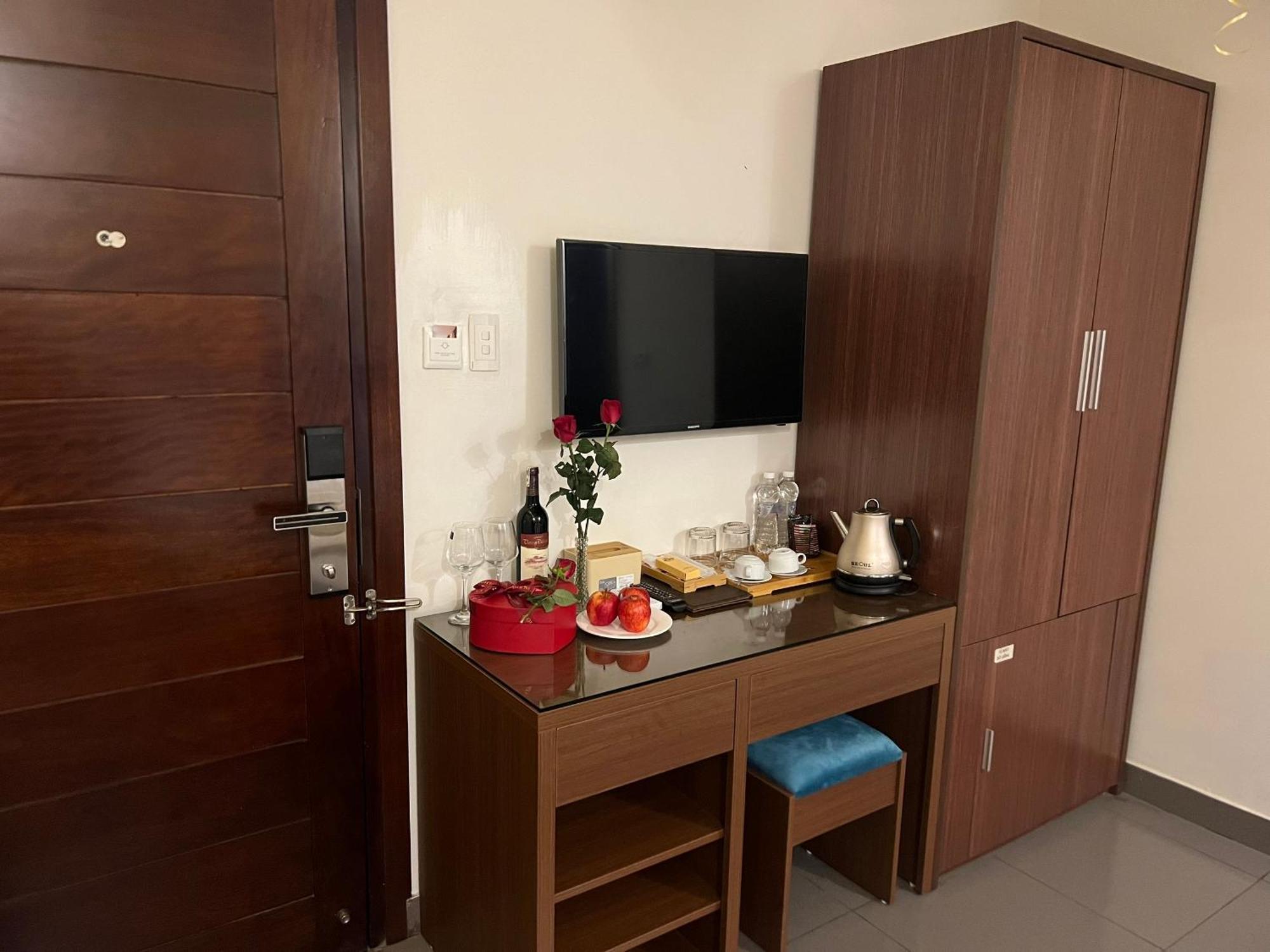 Khach San 239 Hotel Hanoi Exterior photo