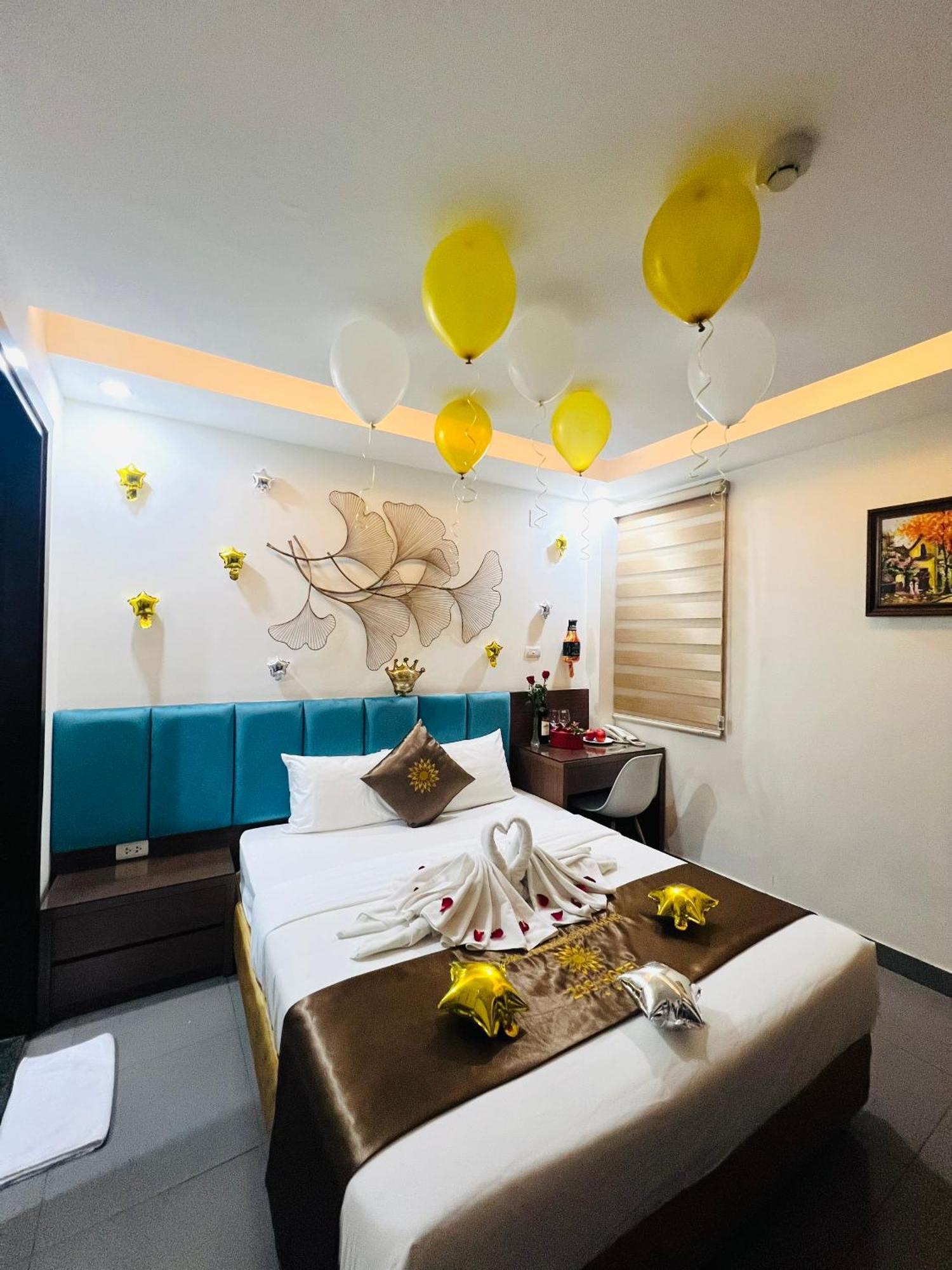 Khach San 239 Hotel Hanoi Exterior photo