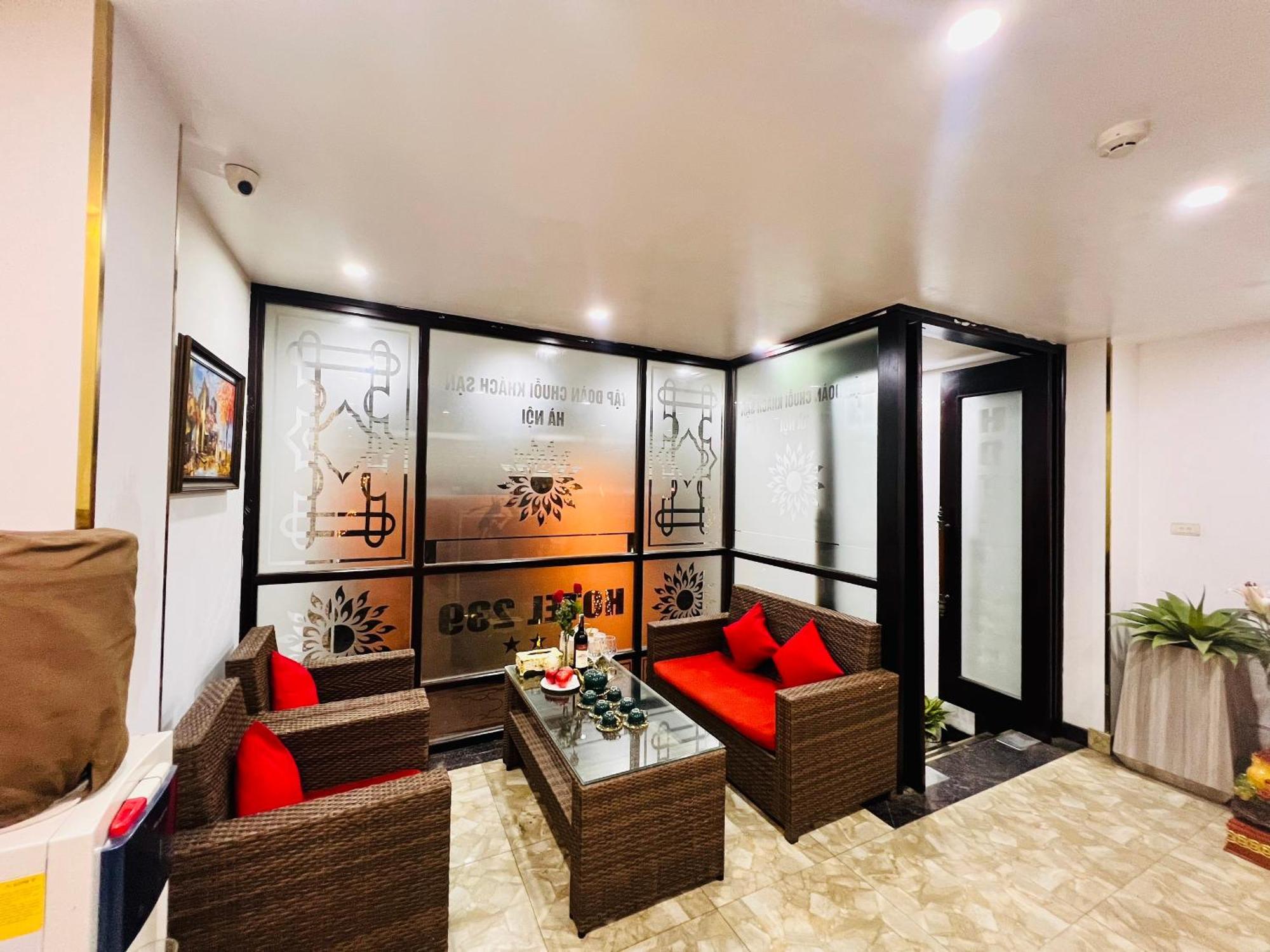 Khach San 239 Hotel Hanoi Exterior photo