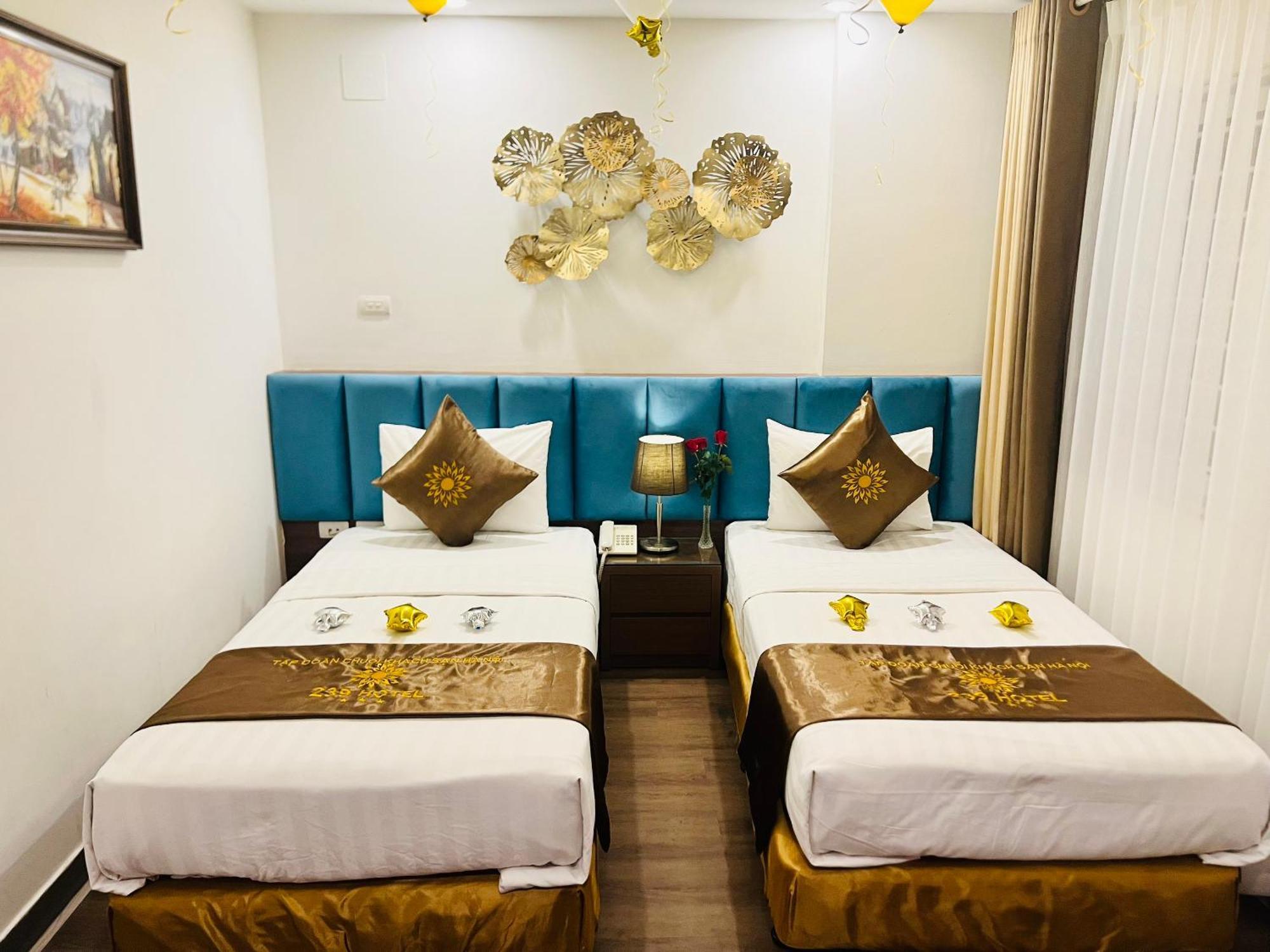 Khach San 239 Hotel Hanoi Exterior photo