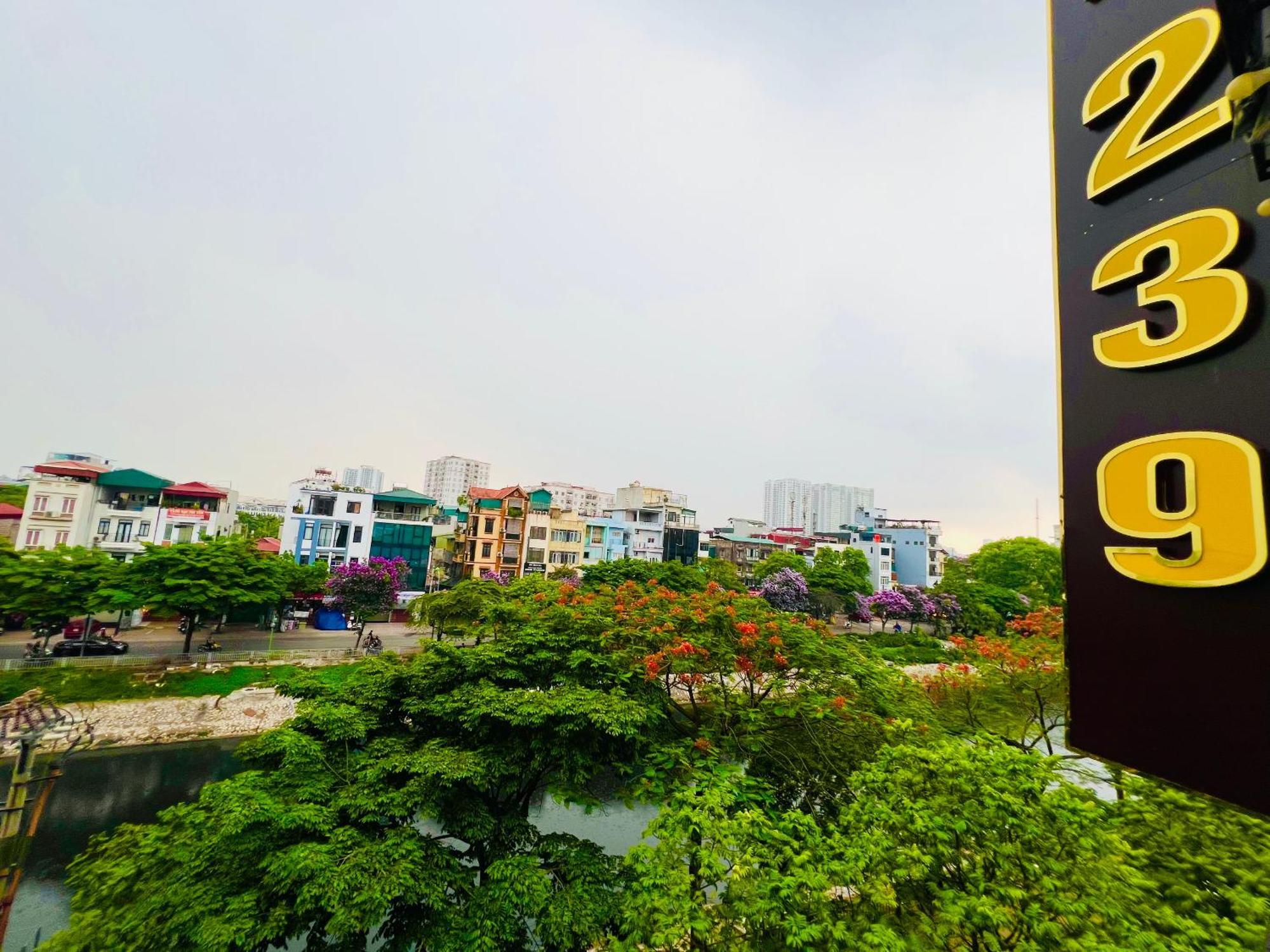 Khach San 239 Hotel Hanoi Exterior photo