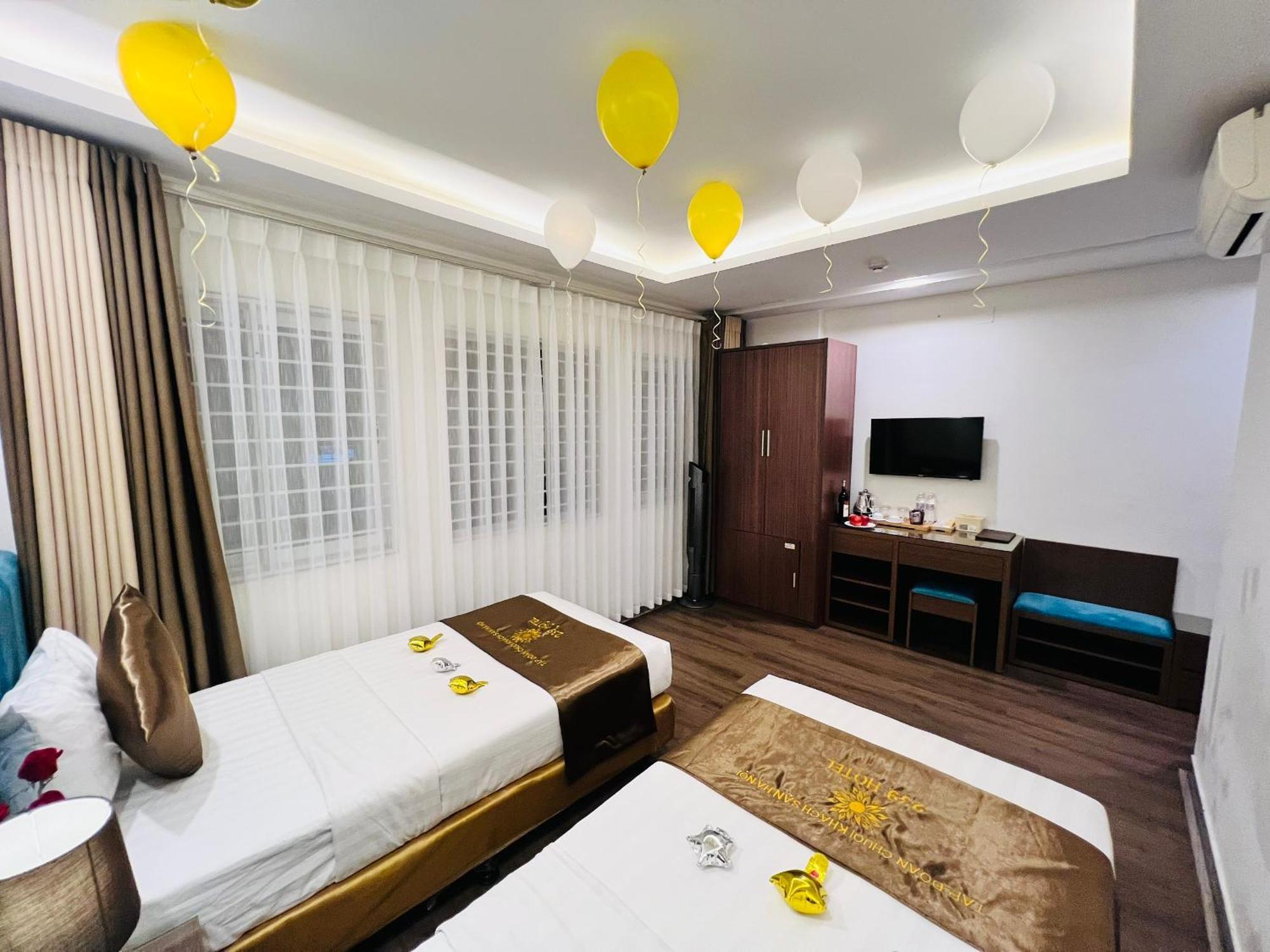 Khach San 239 Hotel Hanoi Exterior photo