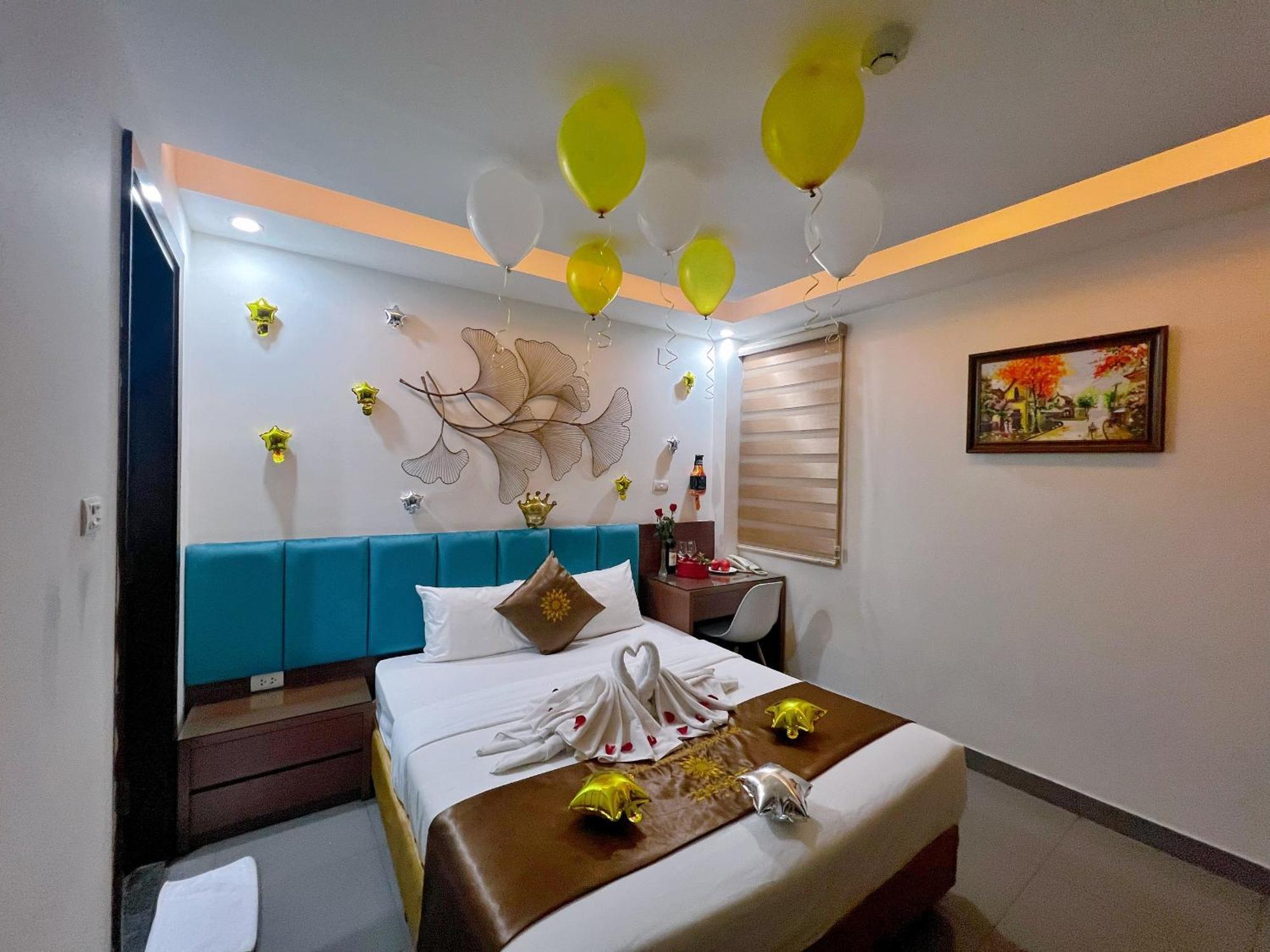 Khach San 239 Hotel Hanoi Exterior photo
